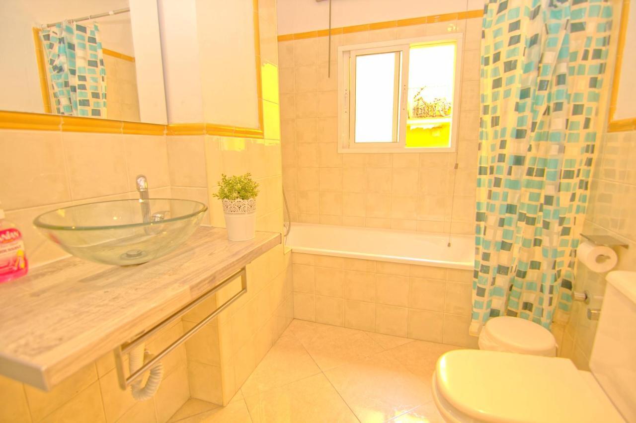 Homestay Cost Mercado