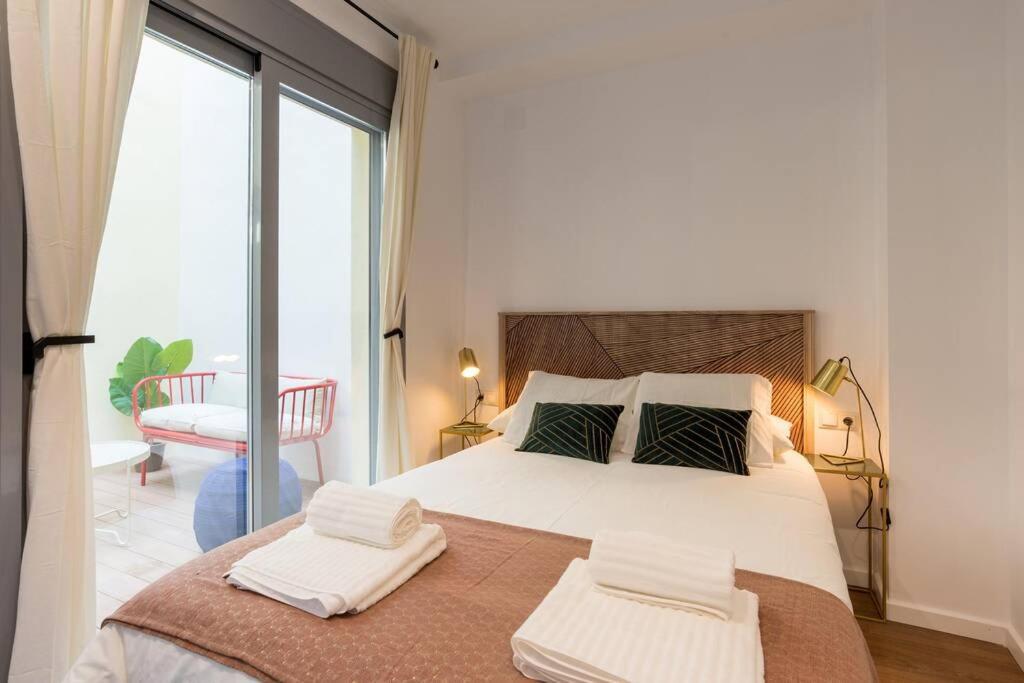 Tgh/ Center Luxury Style Apartment *