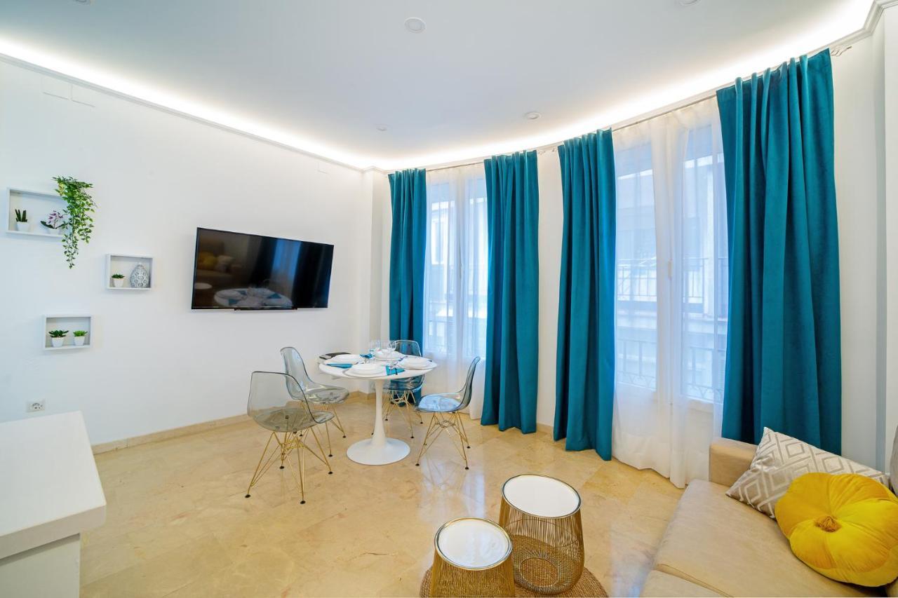 Apartment Historical Centre Luxury