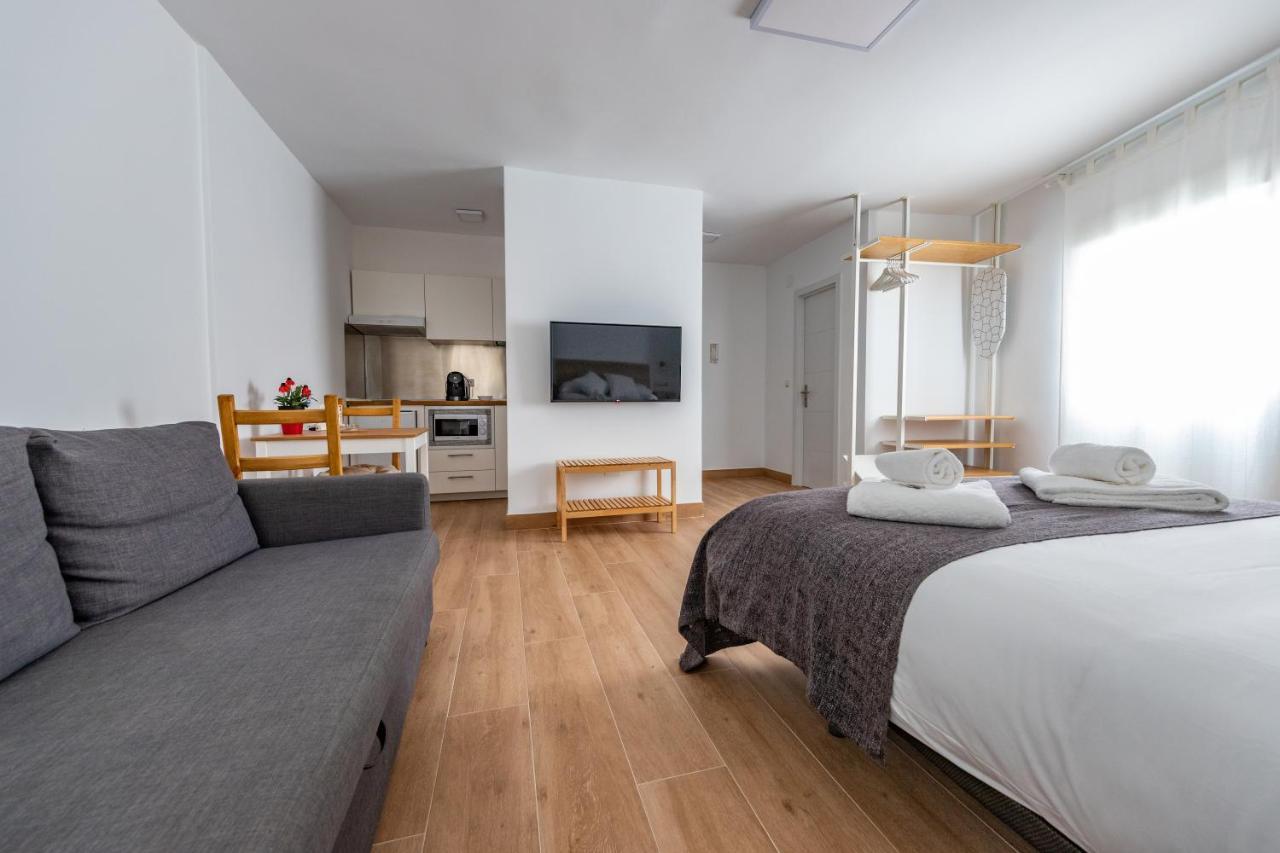 Fun Building By Homeabout Appartement