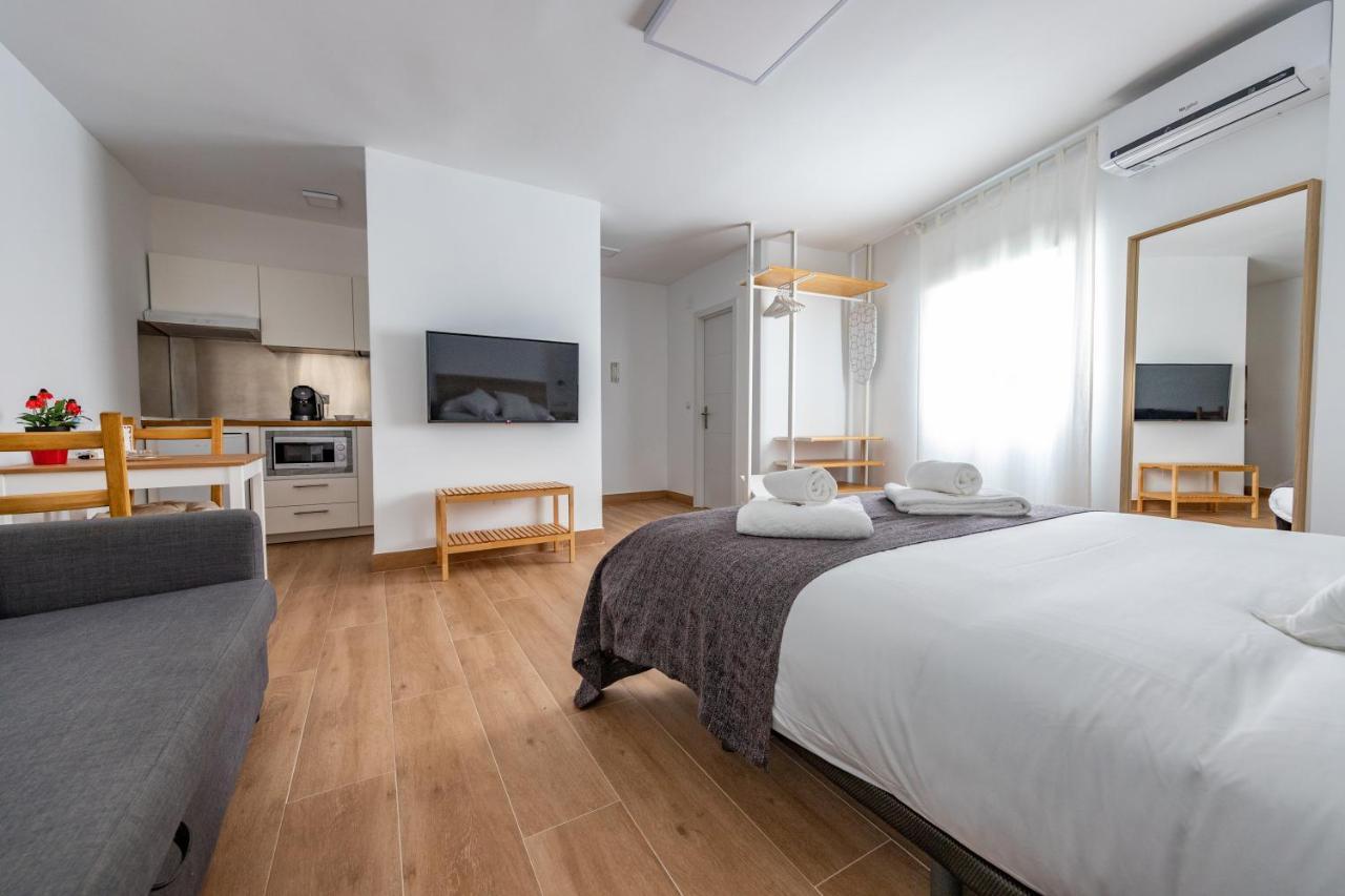 Fun Building By Homeabout Appartement