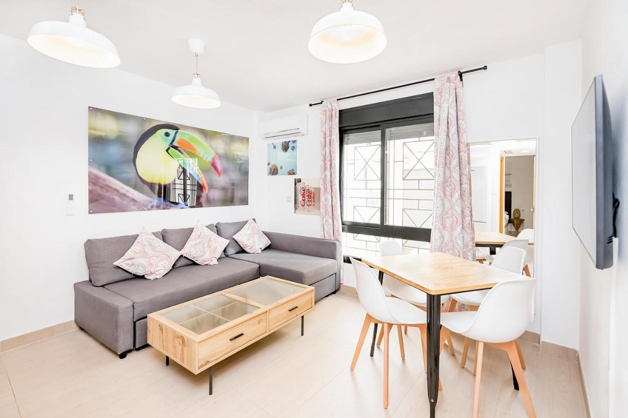 Apartment Maba/private Backyard/walk To Downtown/large Smart Tv Malaga