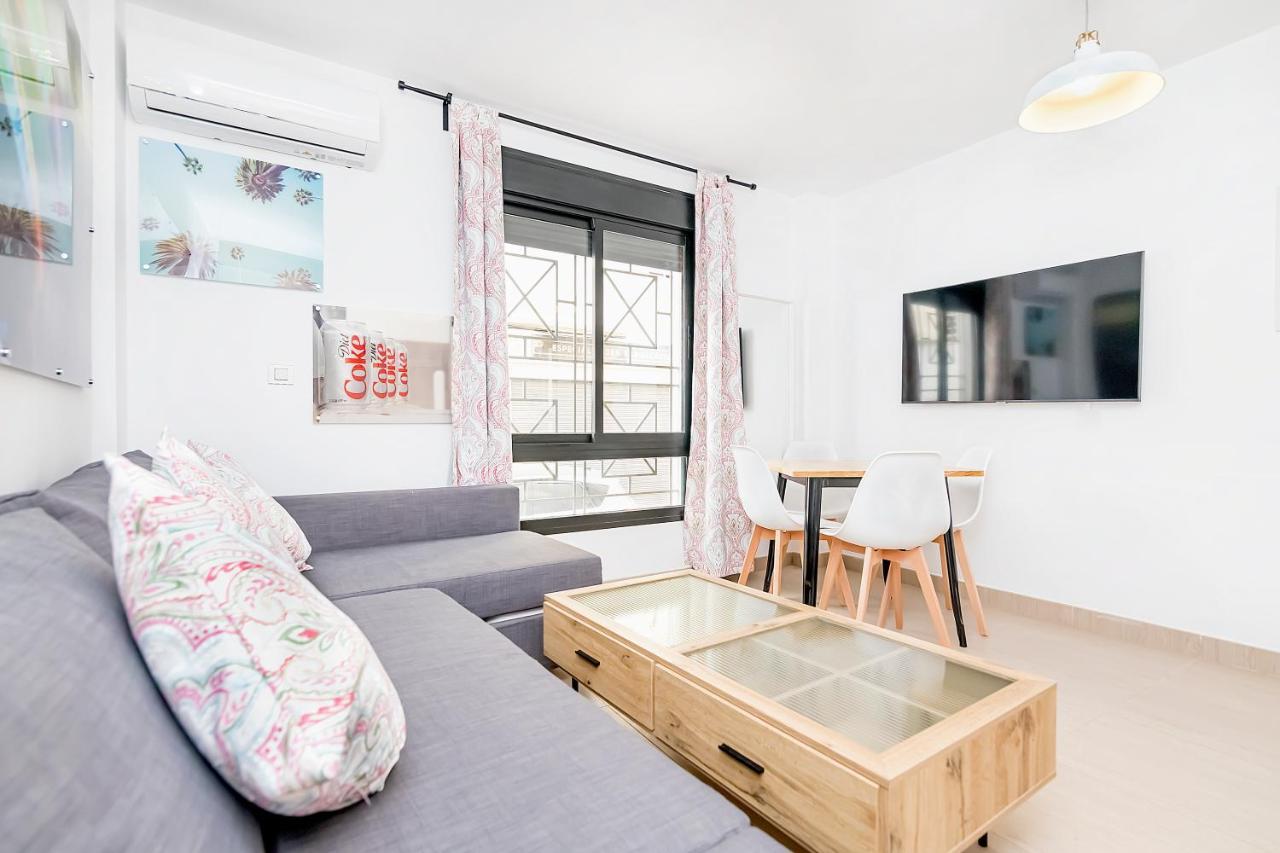Maba/private Backyard/walk To Downtown/large Smart Tv * Malaga