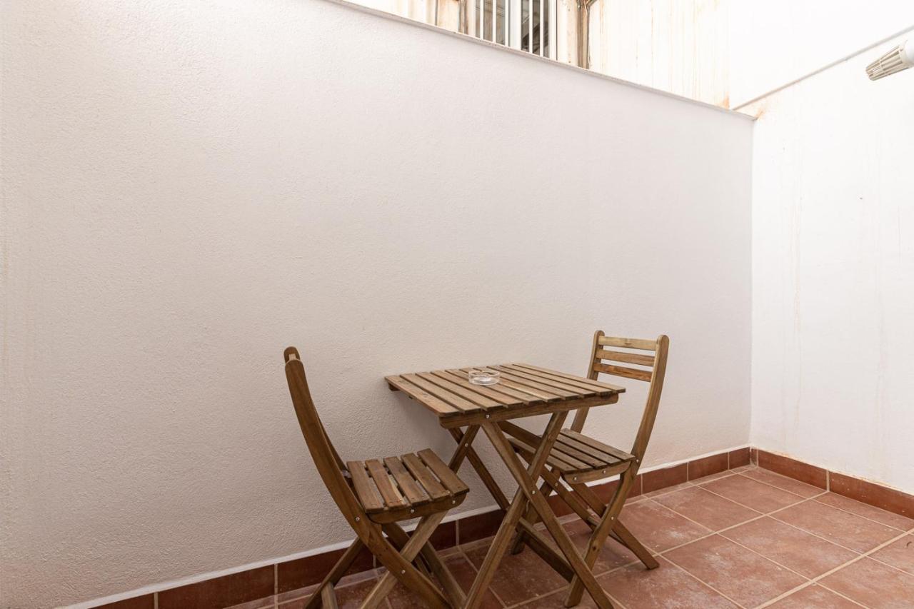 Fun Building By Homeabout Appartement *