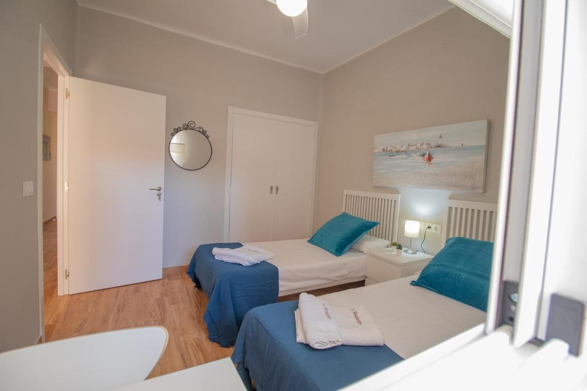 C102 - Huge And Stylish 5 Bedroom By The Center Apartment Málaga