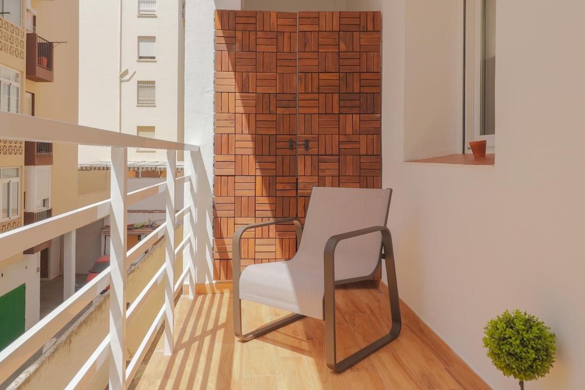 Apartment C102 - Huge And Stylish 5 Bedroom By The Center Málaga