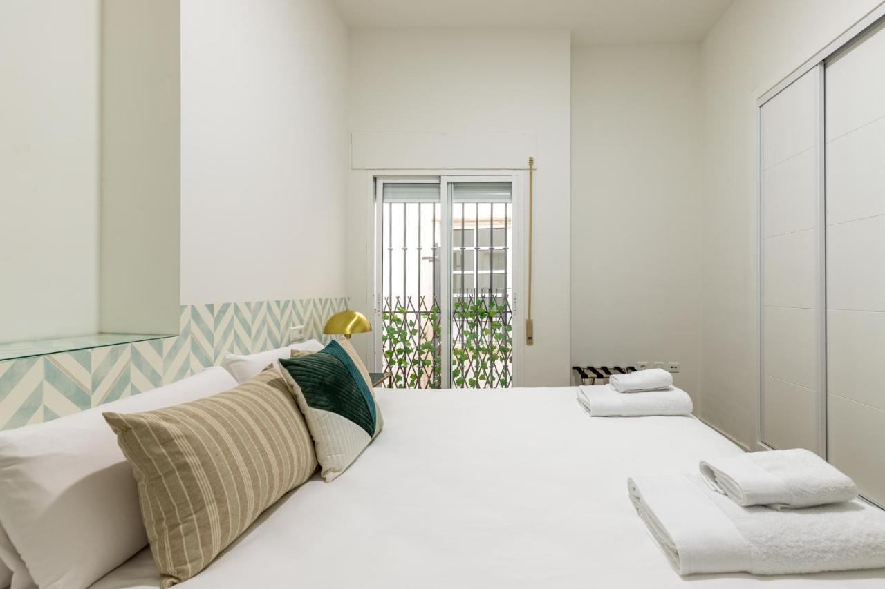 Thyssen Boutique By Caleta Homes Apartment