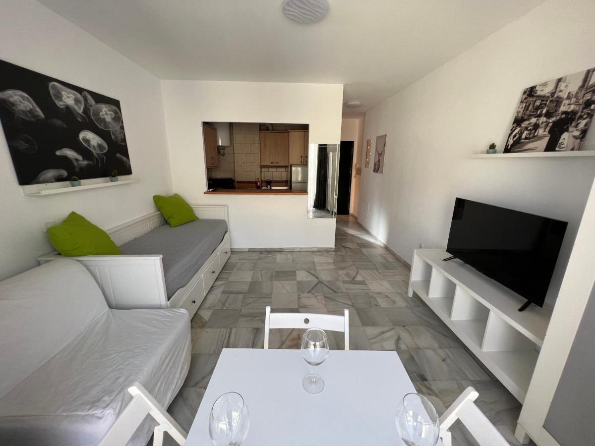 Genuar Center 3 * Malaga