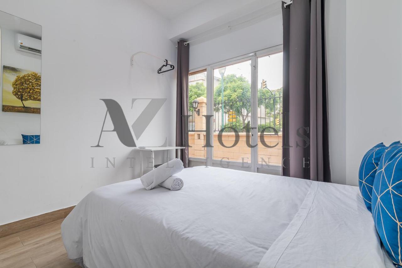 Ayz Elcano - Auto Check-in Malaga