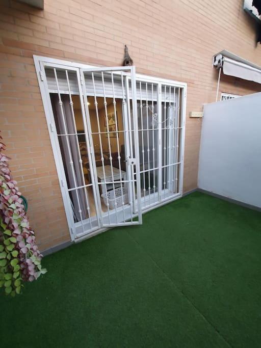 Precioso Con Patio. Apartment