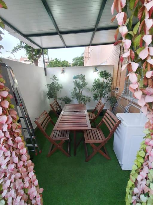 Precioso Con Patio. Malaga