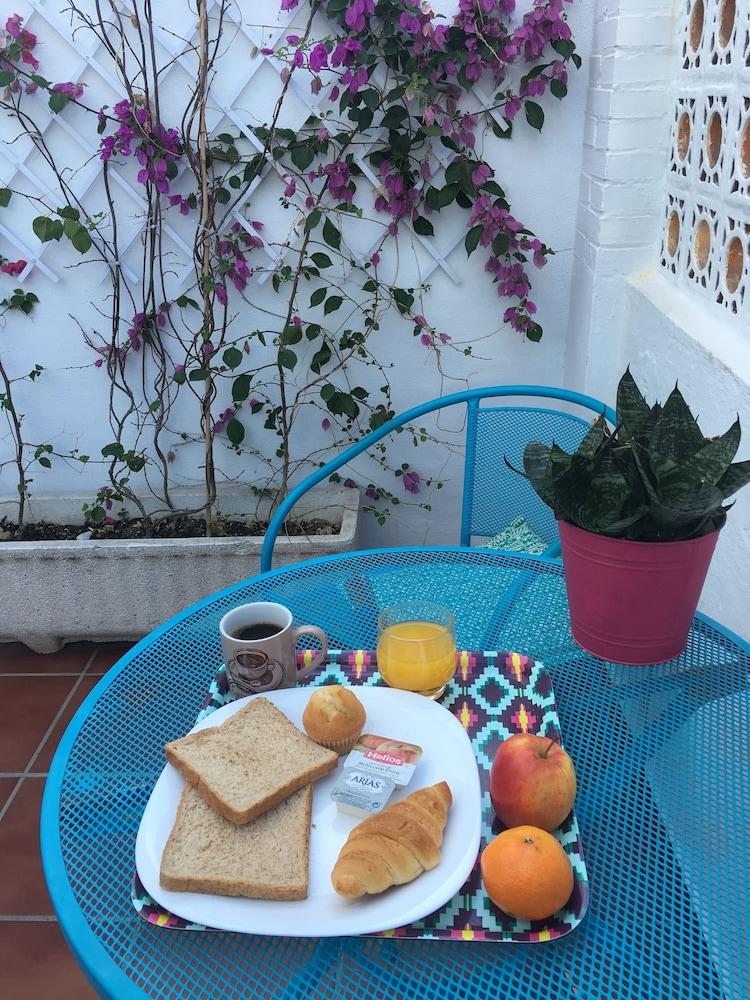 Hostel La Moraga De Poniente Malaga