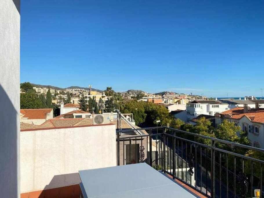 Apartment Atico Con Terraza Frente Playa Pedregalejo Malaga