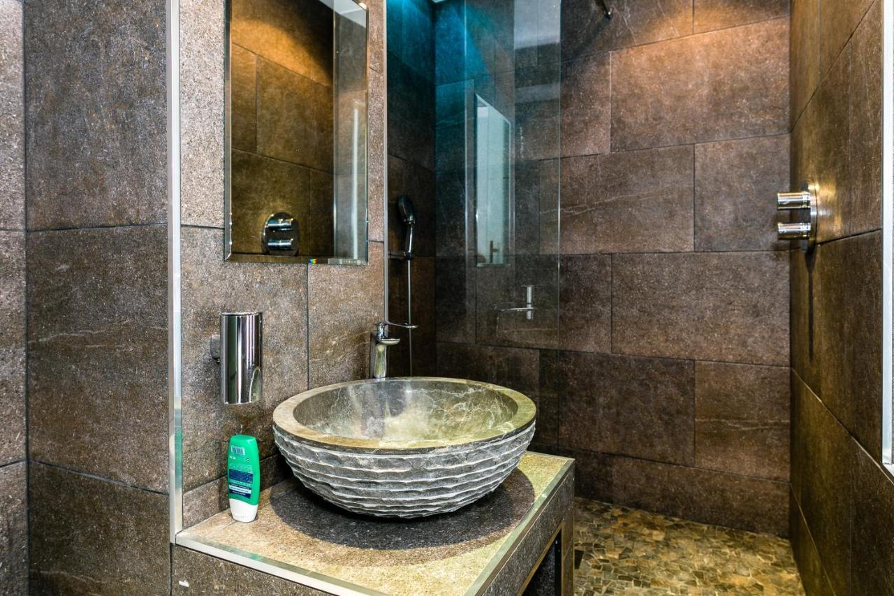 Weforyou 2 Bedrooms Penthouse At Center Apartment *