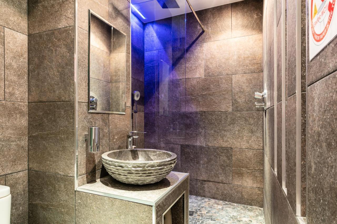 Weforyou 2 Bedrooms Penthouse At Center