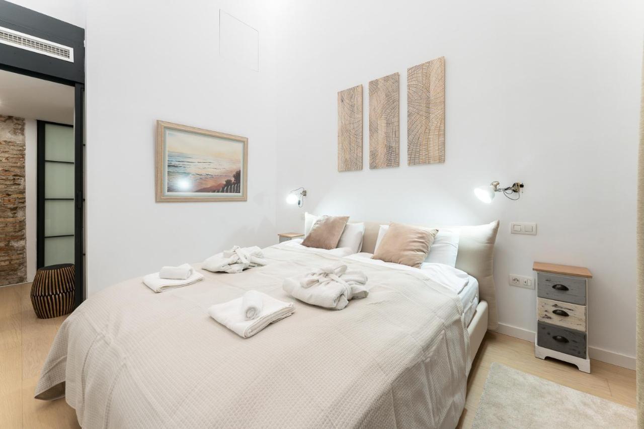 High Ceiling Gem In Heart Of Historic District * Malaga