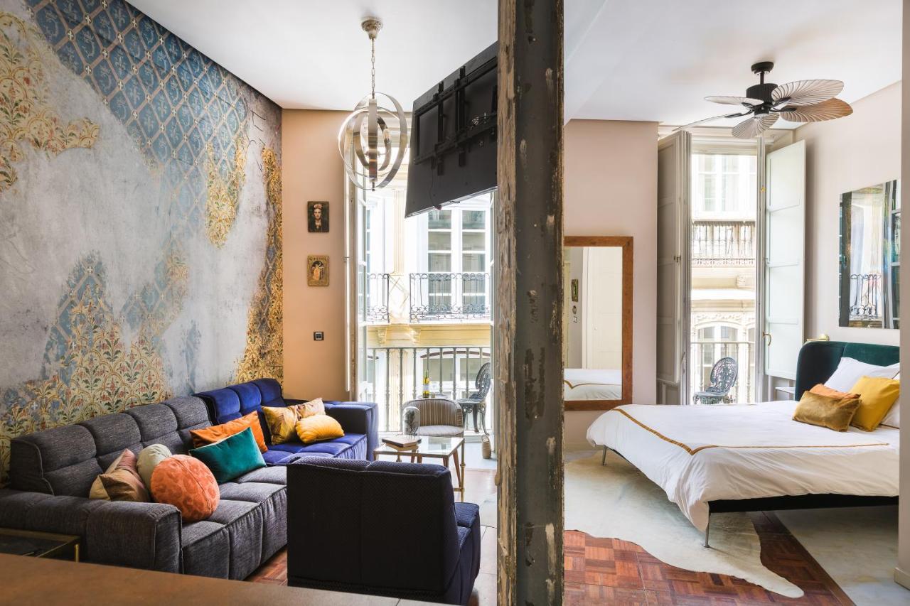 Balcones De Larios: Beautiful Balconies Next To Plaza De La Constitucion * Malaga