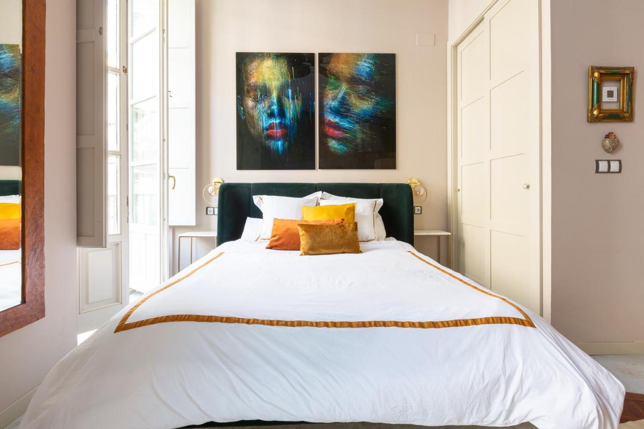 Apartment Balcones De Larios: Beautiful Balconies Next To Plaza De La Constitucion Malaga