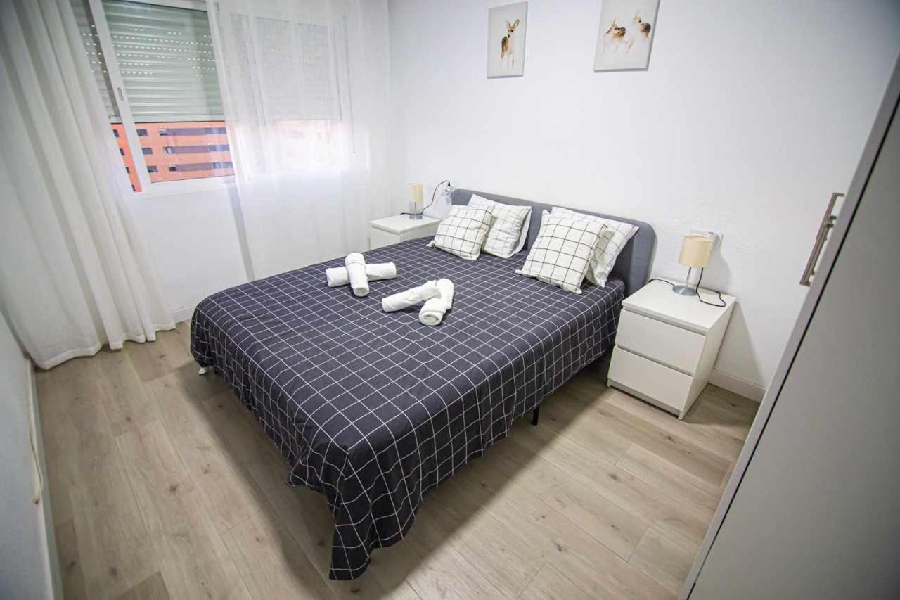Heroes De Sostoa Apartment Malaga