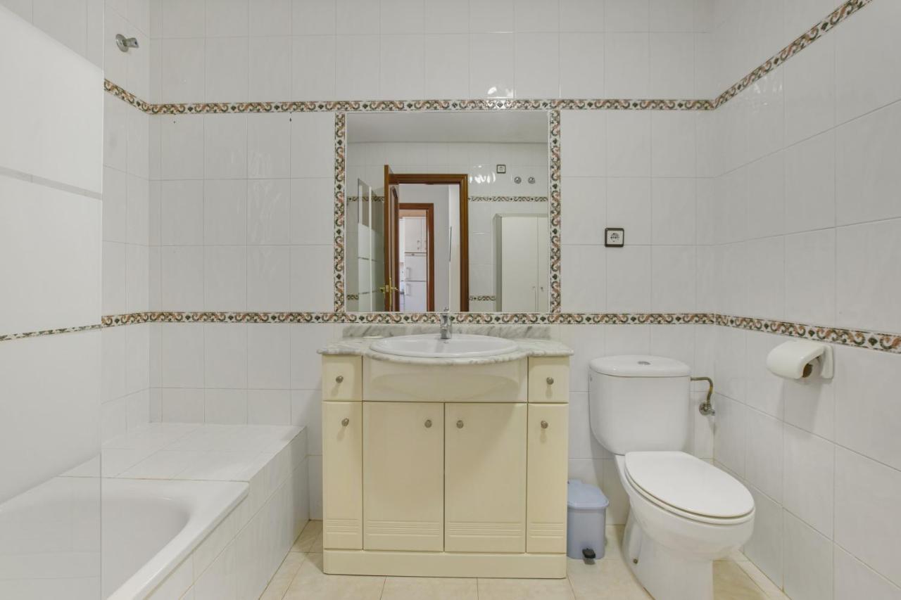 Ayma Lauro Golf 12 Apartment