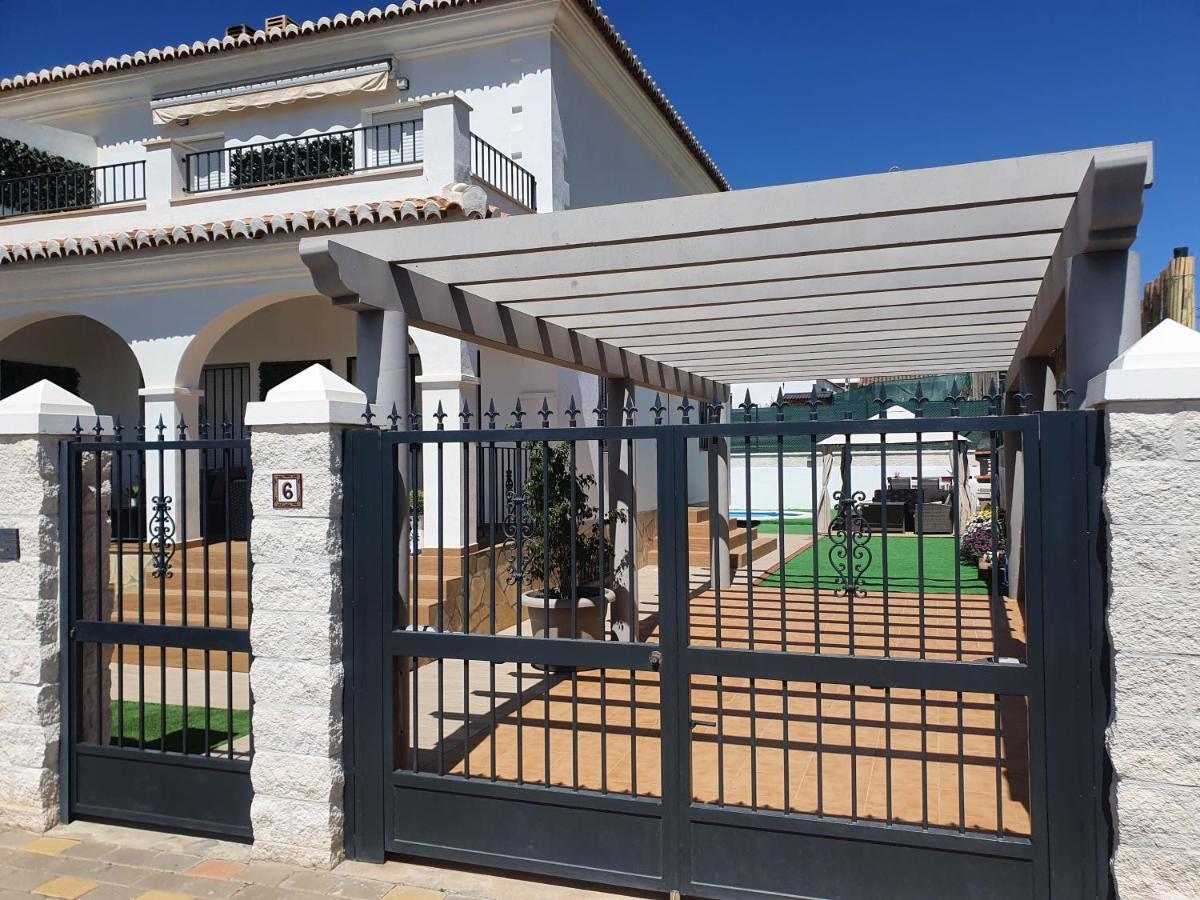 Holiday home Niza Night And Day