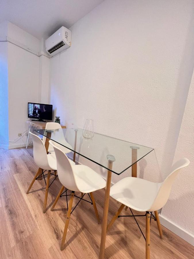 S2plaza De La Merced Especial Grupos Con Parking Apartment Malaga