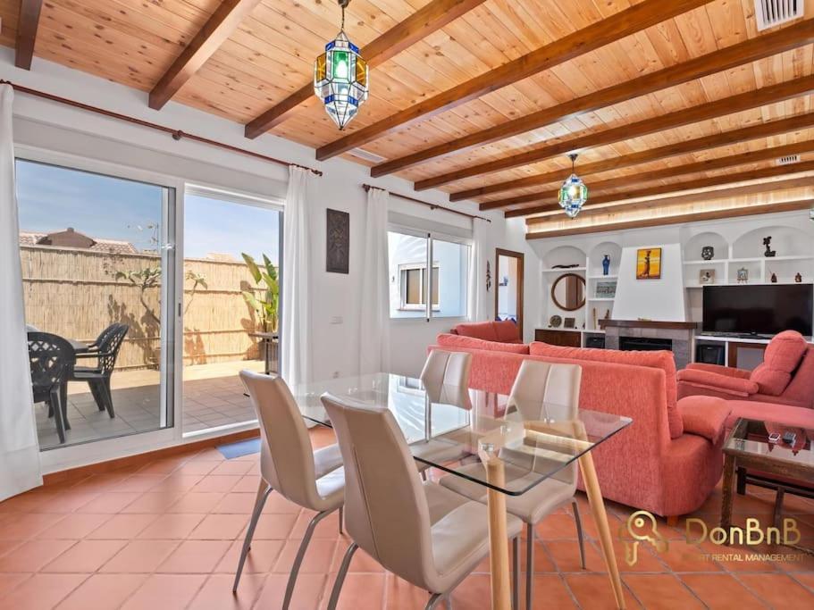 Casa Con 3 En El Tarajal Holiday home *