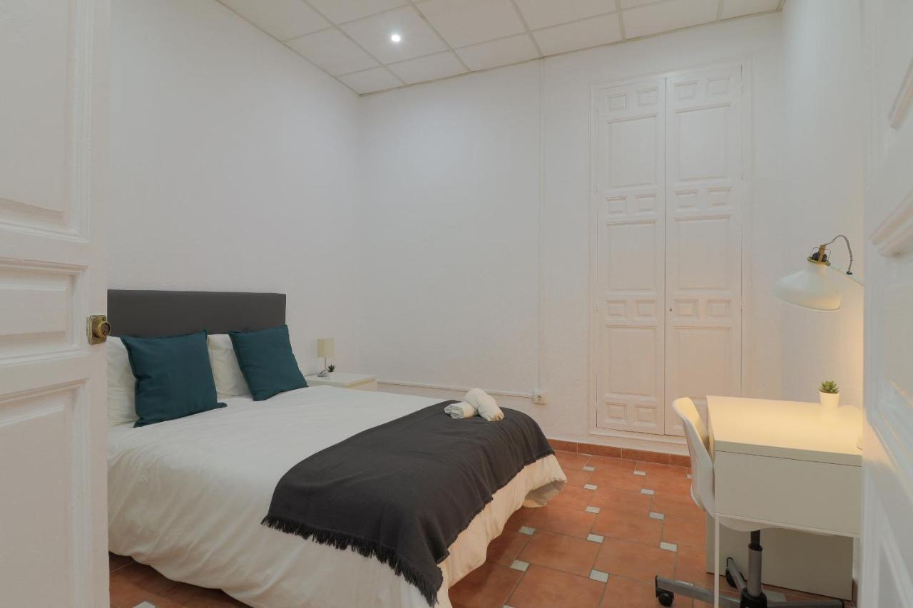 C67 - Shiny 6 Bedrooms In Plaza De La Merced Malaga