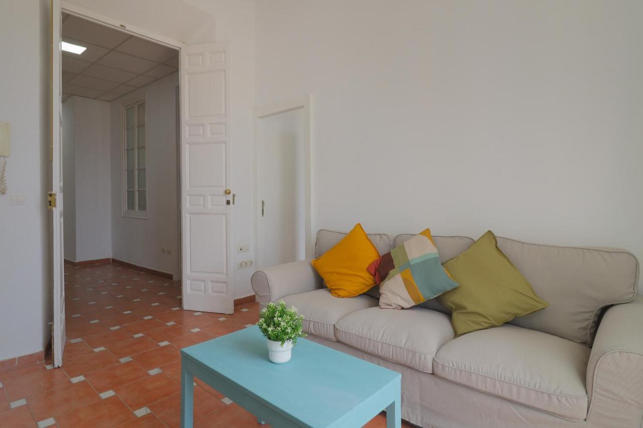C67 - Shiny 6 Bedrooms In Plaza De La Merced * Malaga