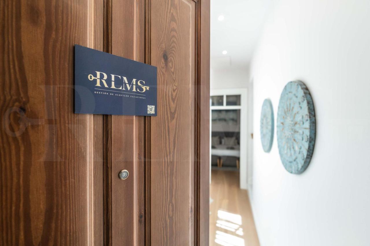 Duplex With Private Terrace & Views - Center By Rems * Malaga