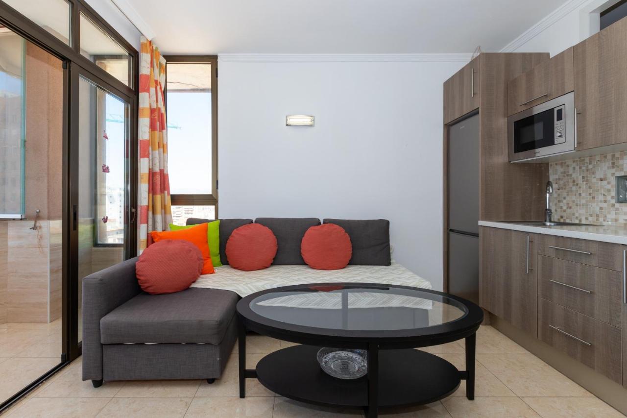 Sunny One Bedroom *