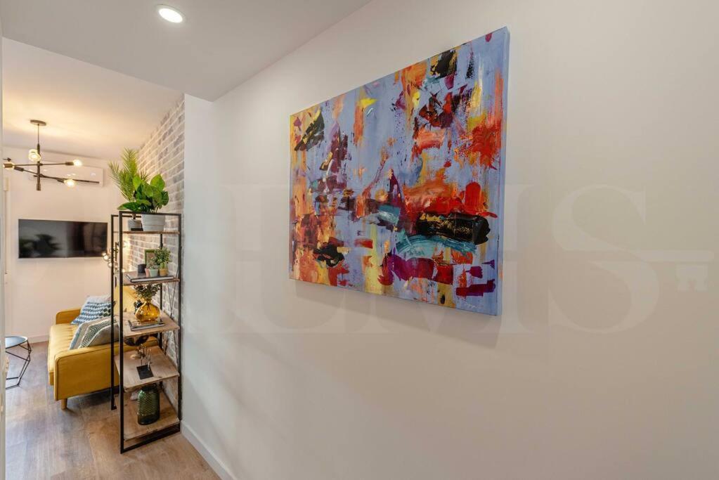 Penthouse With Private Jacuzzi & Rooftop - Center By Rems *