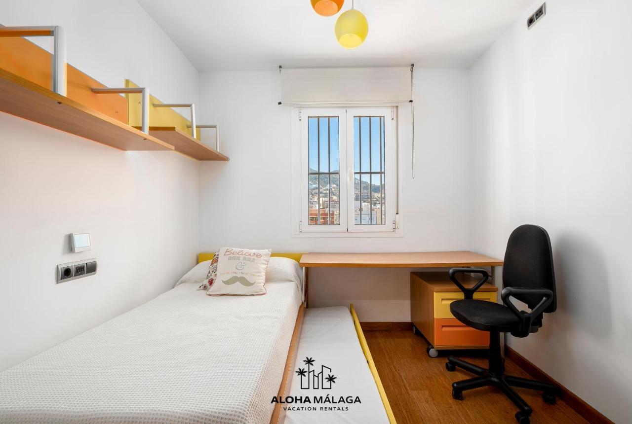 Apartment Lucila Beachfront Pedregalejo By Alohamalaga