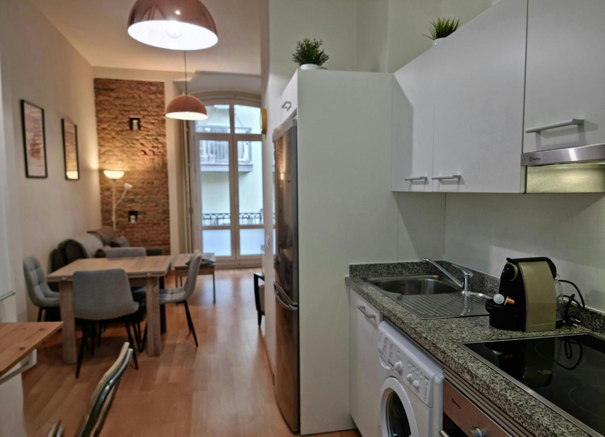 Rosa 2 Bedrooms In Center Apartment