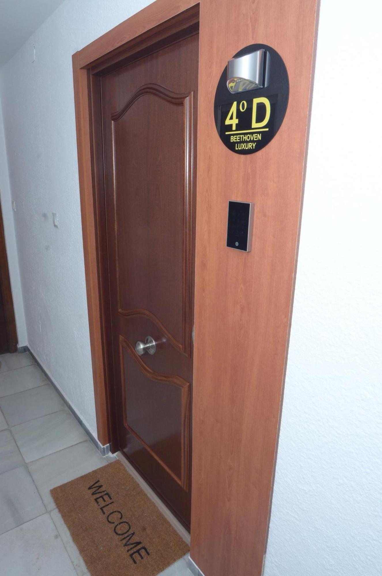 Beethoven Luxury Gasthuis *