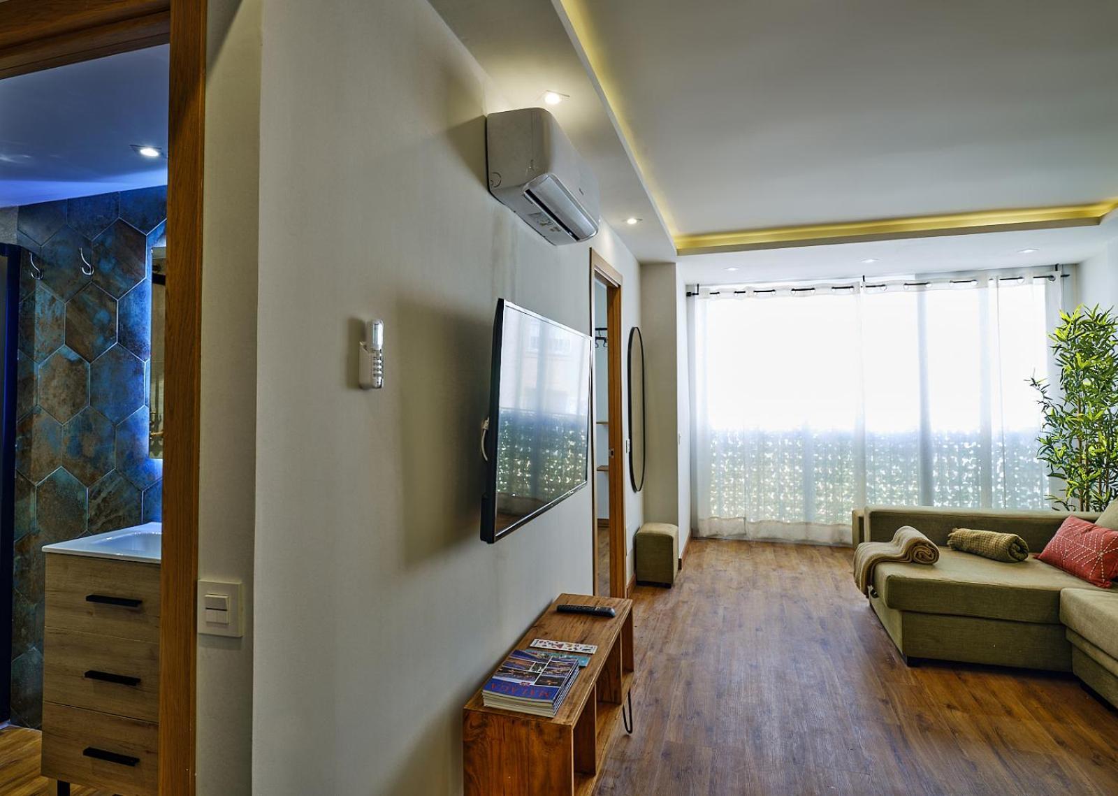 Leo Home- Bright & Centric 3 Bedrooms With Private Parking Included *