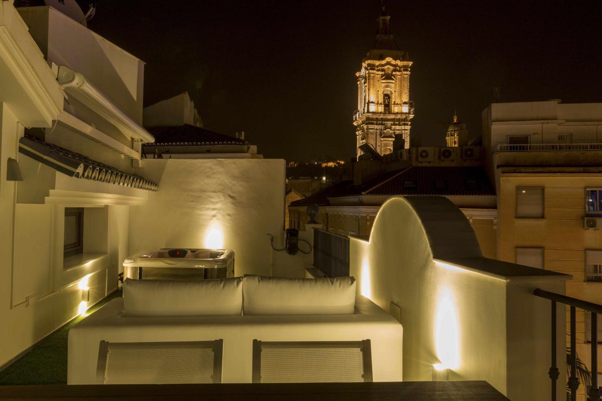The Clock House Luxury Urban Aparthotel