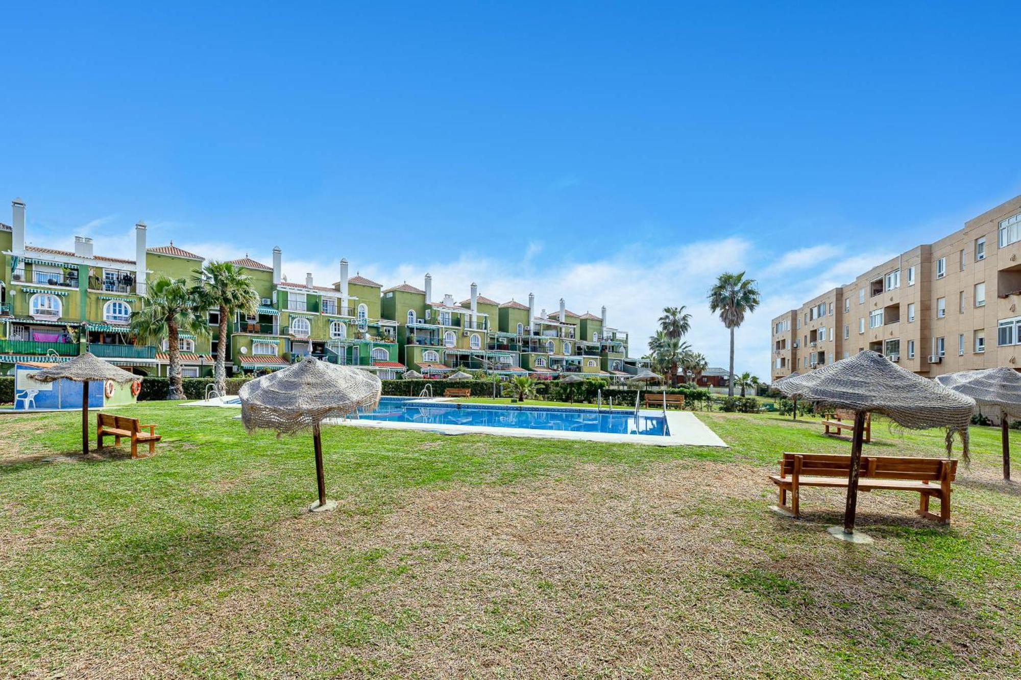 797 - Amplio Atico Duplex En Guadalmar Frente Al Mar Malaga