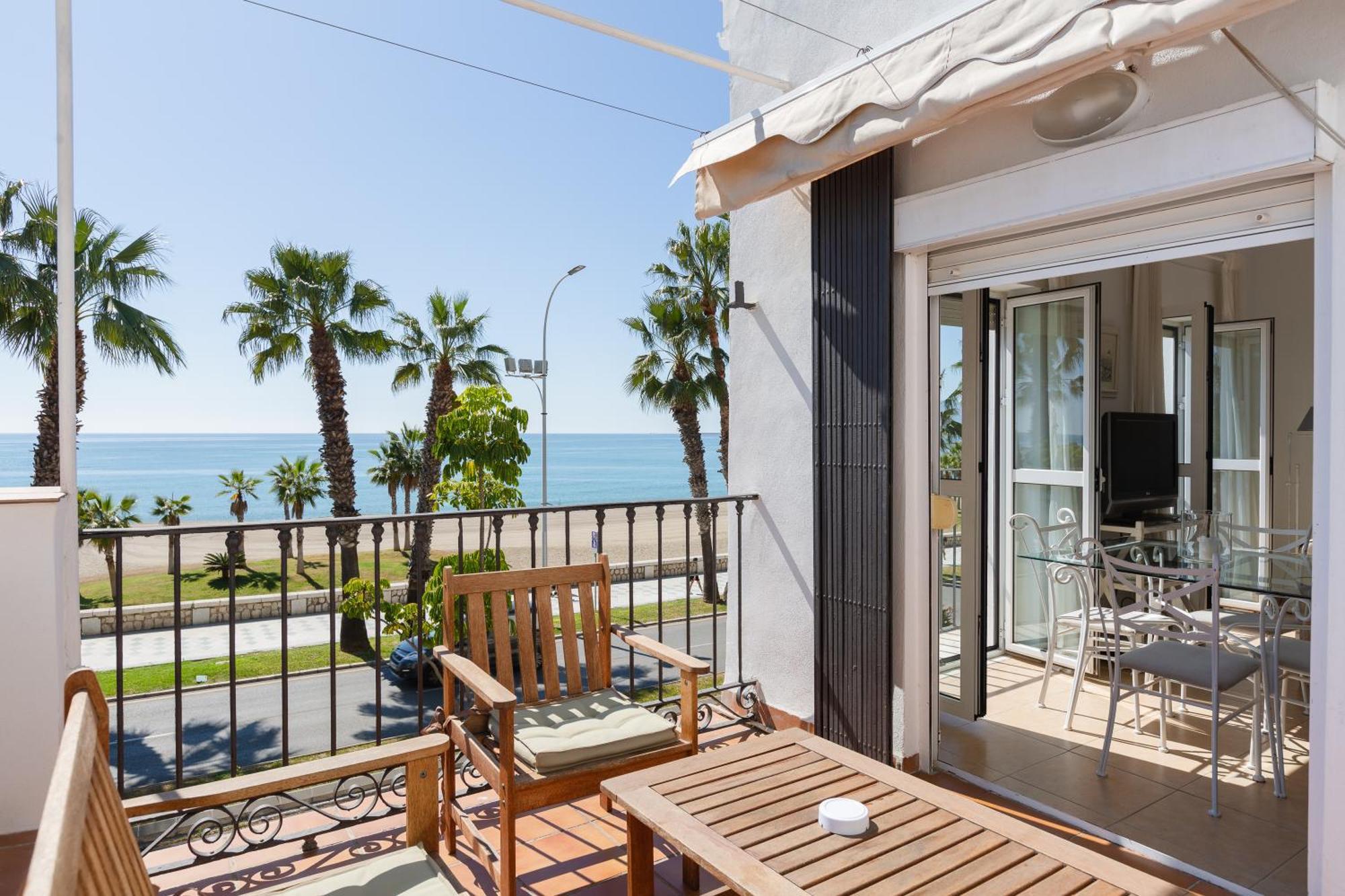 Apartment Con Encanto En Primera Linea De Playa Málaga