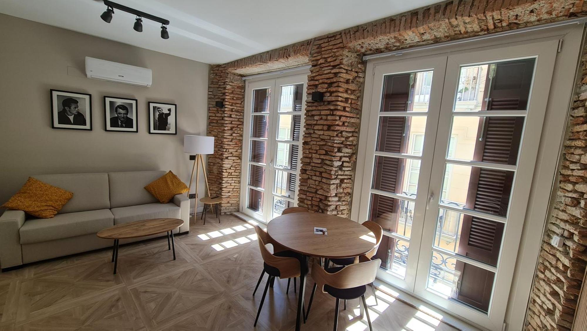 Luis De Velazquez Apartment