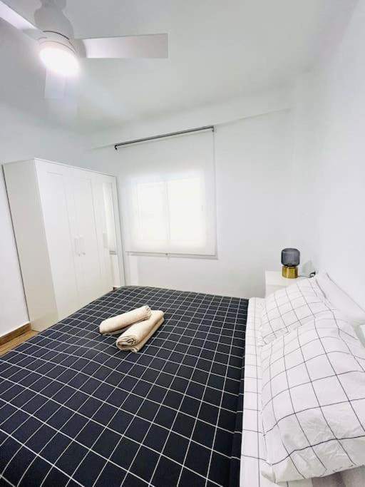 Apartment New Spacious And Cozy - Malaga