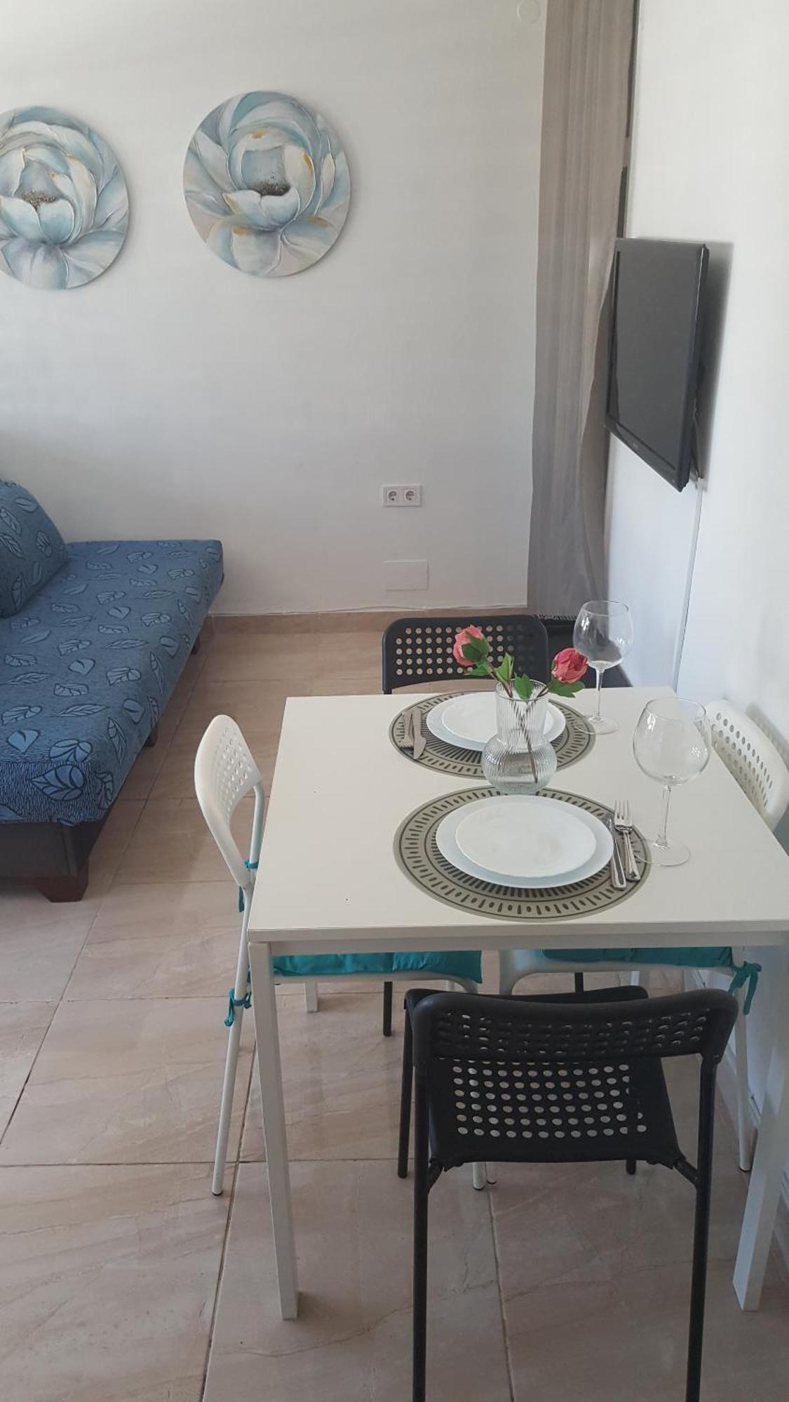 Serrano Apartment *