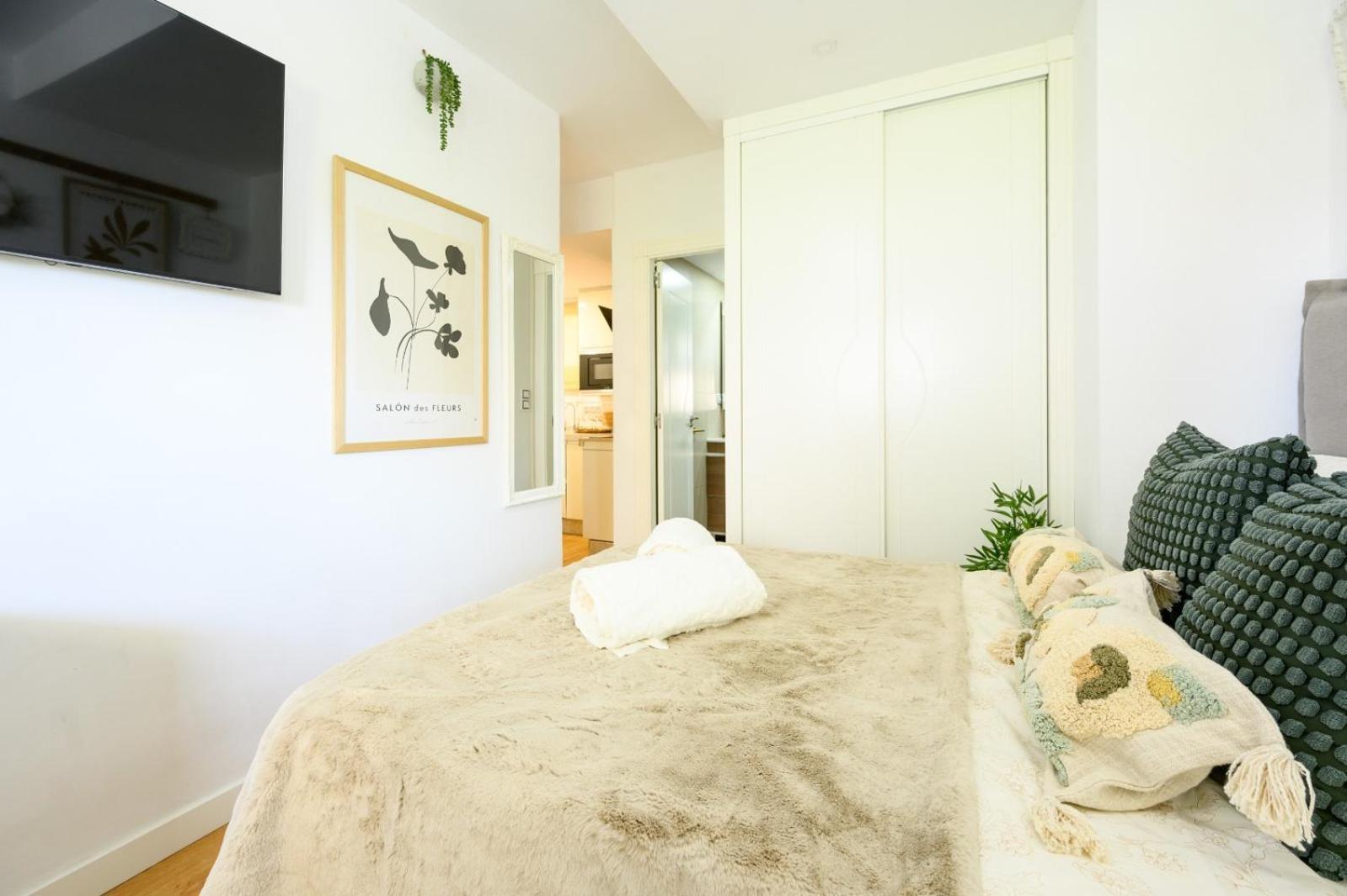 Apartamento Estudio Con Parking Teatinos Living
