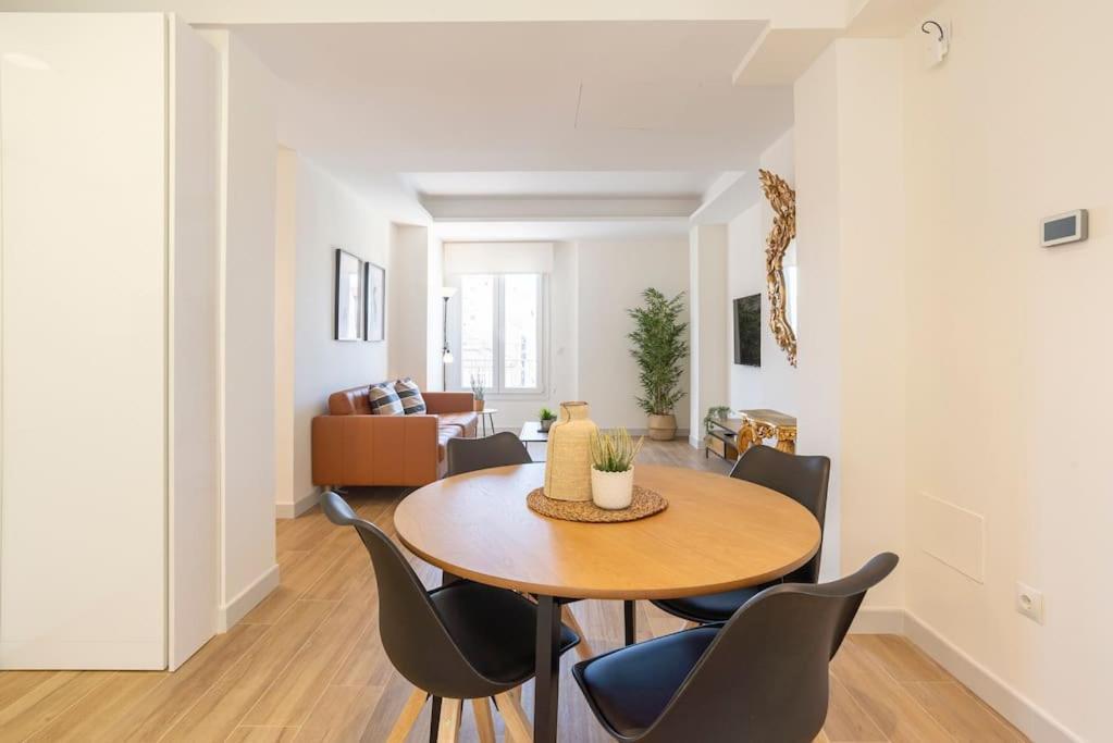 Tribuna Iii By Ele Apartment