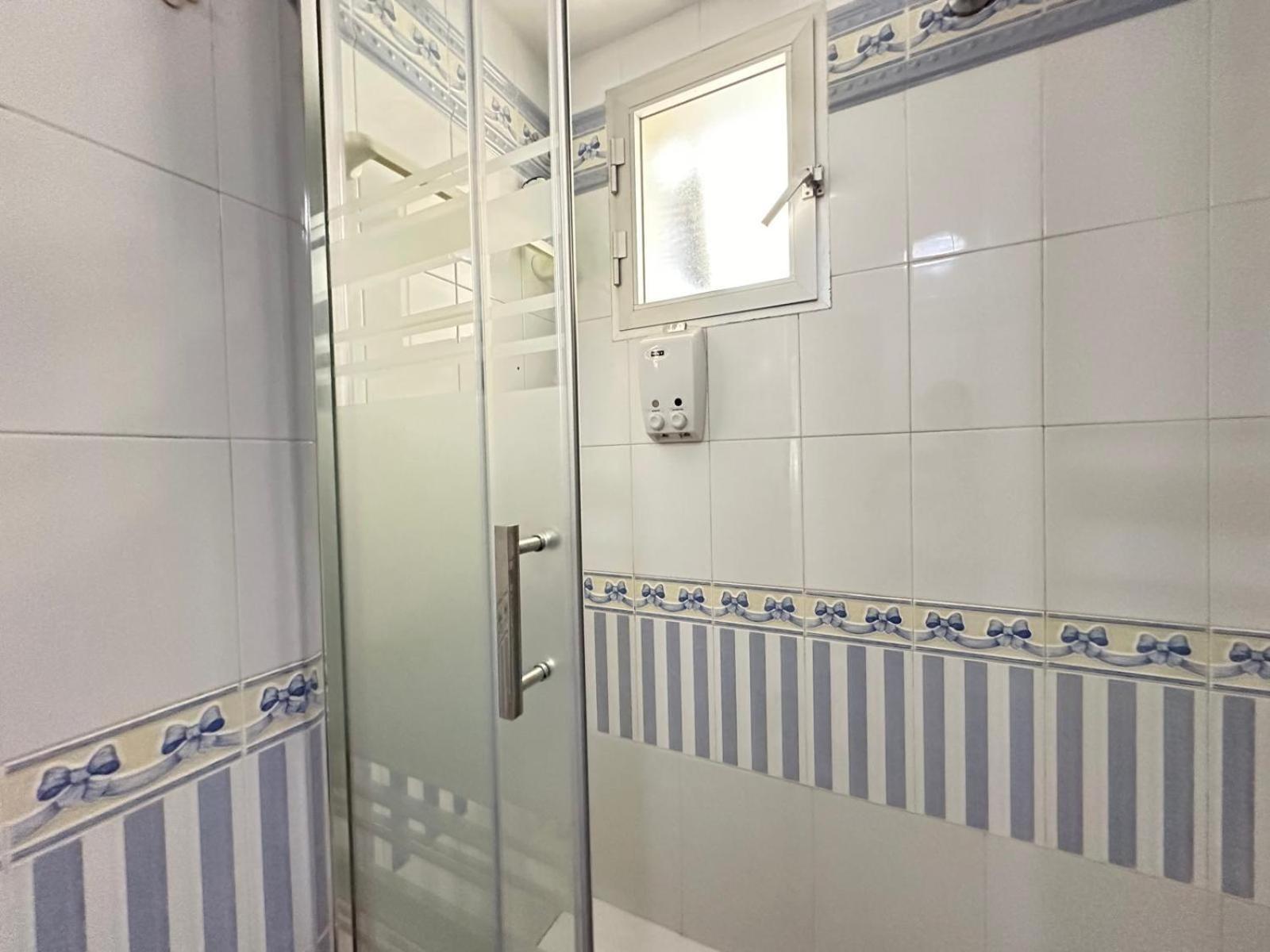 Apartamento Mare Nostrum Vistas Al Mar Terraza Fibra Optica, , Aparcamiento Málaga