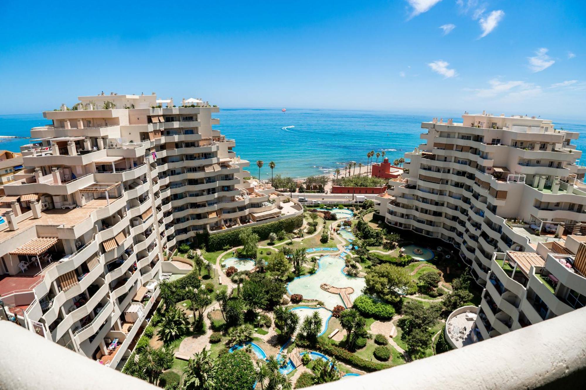 Apartment Benalbeach Con Vistas Maravillosas Málaga
