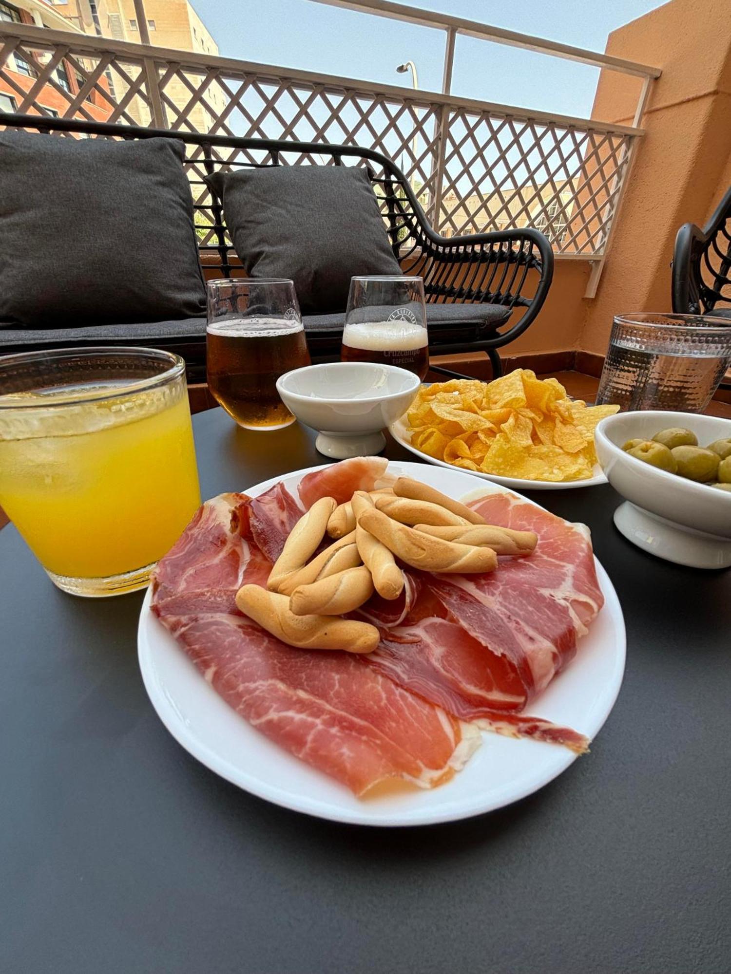Piso Centrico Con Parking Privado Y Terraza Super Apartment