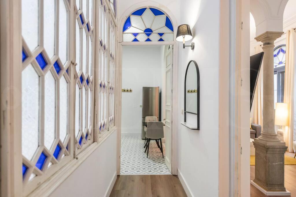 Historic Gem With Modern Comfort By Rems Apartment Malaga