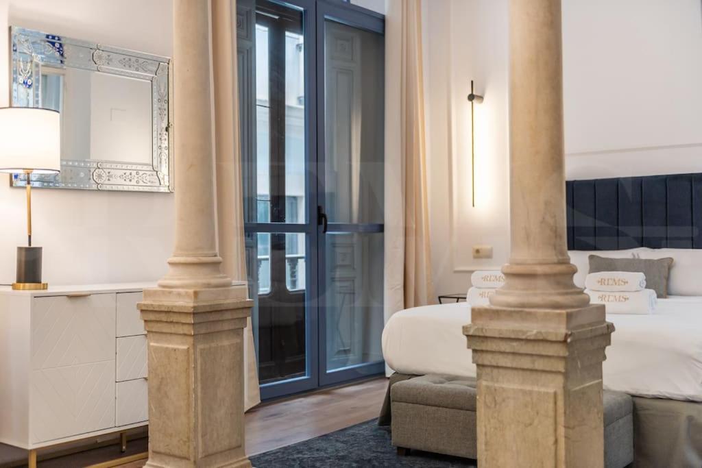 Historic Gem With Modern Comfort By Rems * Malaga