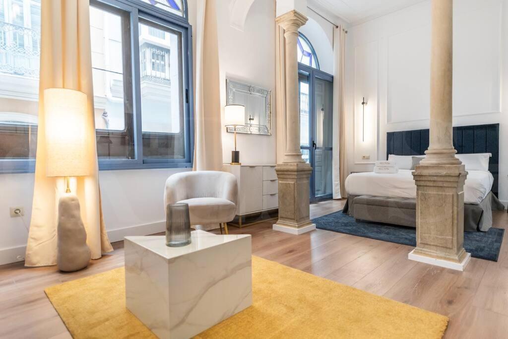 Historic Gem With Modern Comfort By Rems Apartment Malaga